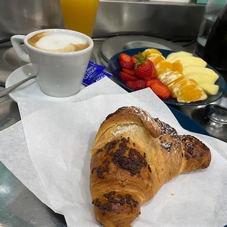 Konukevi Golden House 4*