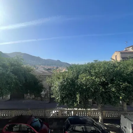 Konukevi Golden House