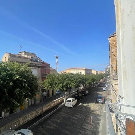 Golden House Konukevi