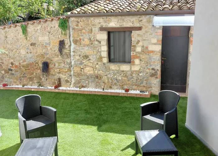 بيت ضيافة Golden House