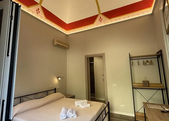 بيت ضيافة Golden House