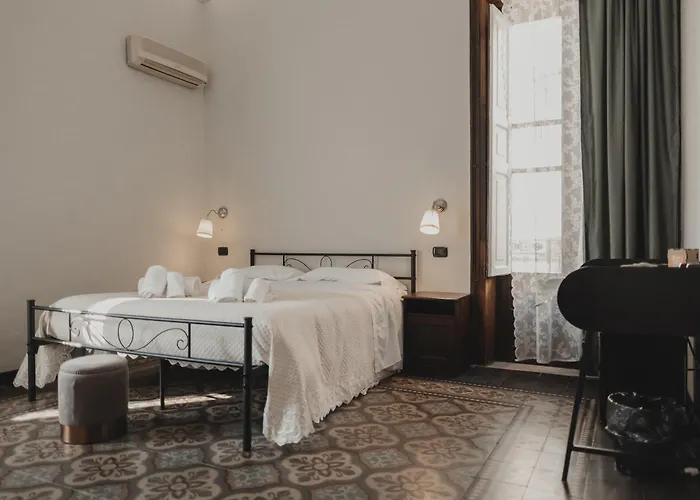 بيت ضيافة Golden House 4*