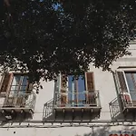Guest house Golden House 4*