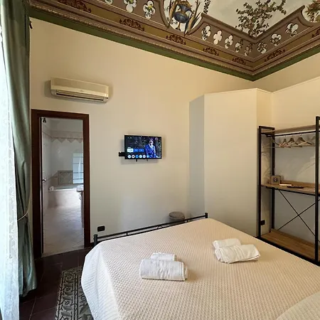 Guest house Golden House