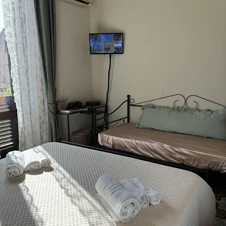 Affittacamere Golden House