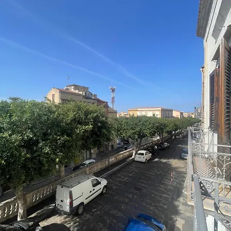 Golden House 4* Cefalu