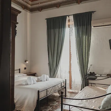 Affittacamere Golden House 4*