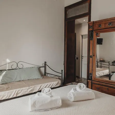 Golden House Affittacamere 4*
