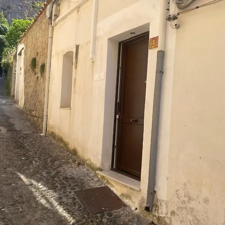 Golden House Guest house