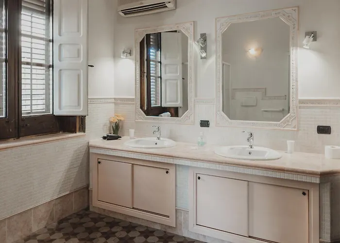 Vendégház Golden House 4*